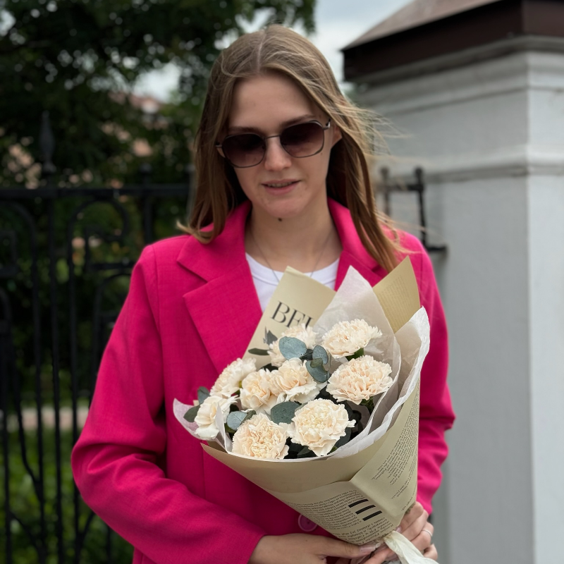 Букет 9 нежных диантусов