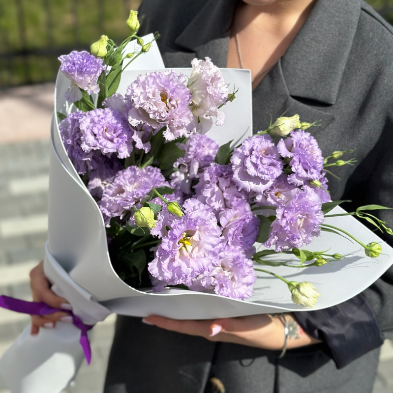 Монобукет фиолетовой эустомы