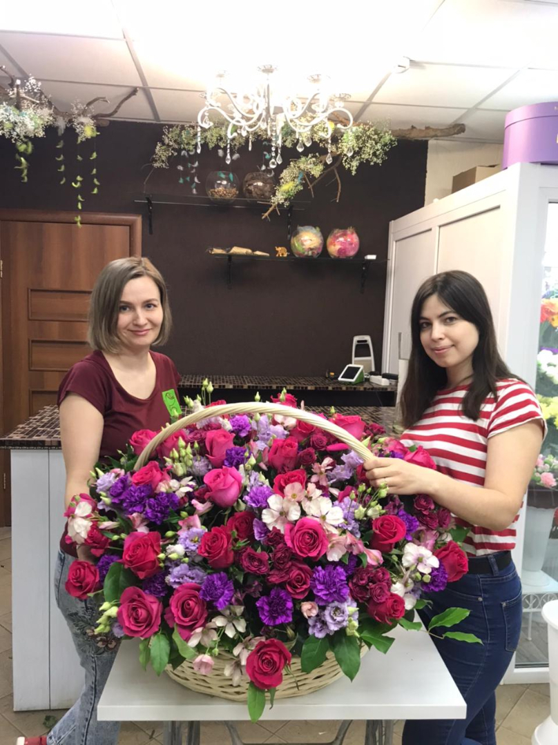Композиция в корзине «Нежное касание»