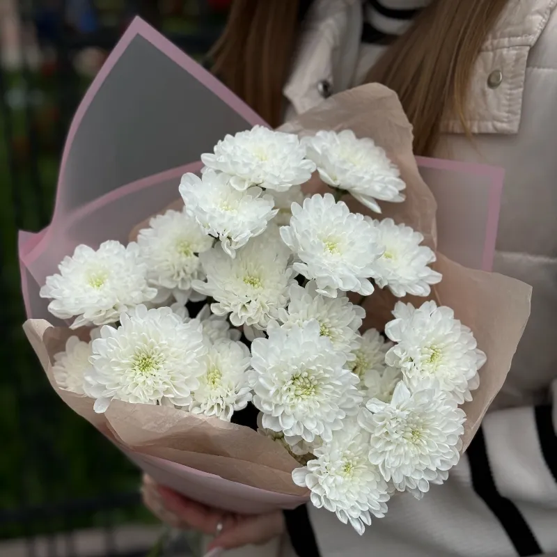 3 хризантемы букет