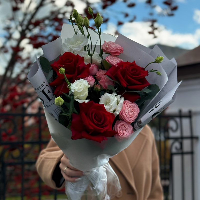 Букет «Комплимент Королеве»