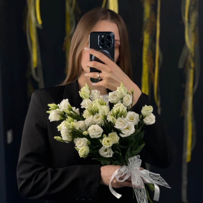Букет из эустомы