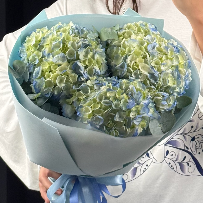 Монобукет из 3 гортензий