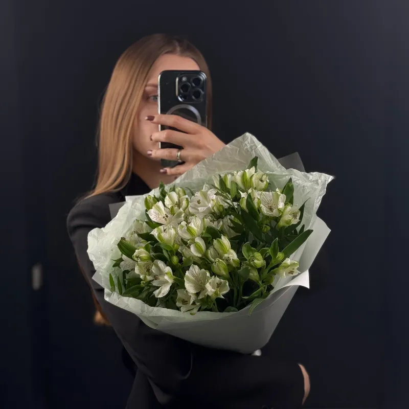 Букет 9 альстромерий