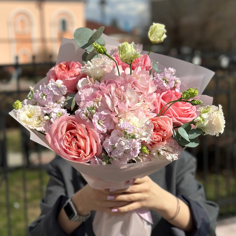 Сборный букет гортензий «Снежная королева»
