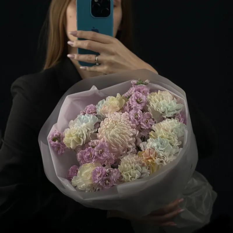 Сборный букет с маттиолой «Тысяча снов»