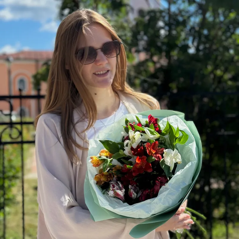 Монобукет 7 асльстромерий