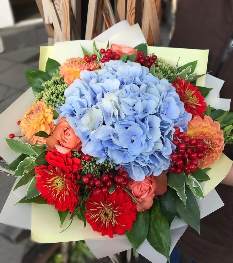 Букет с розой «Калина»