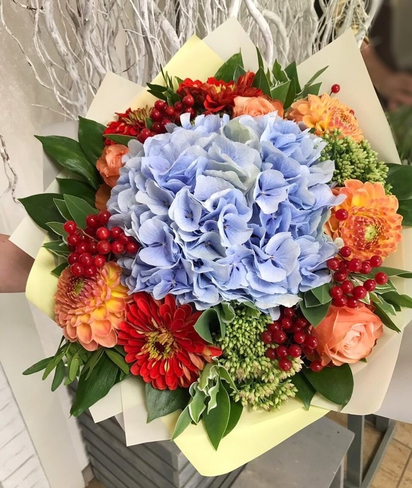 Букет с розой «Калина»