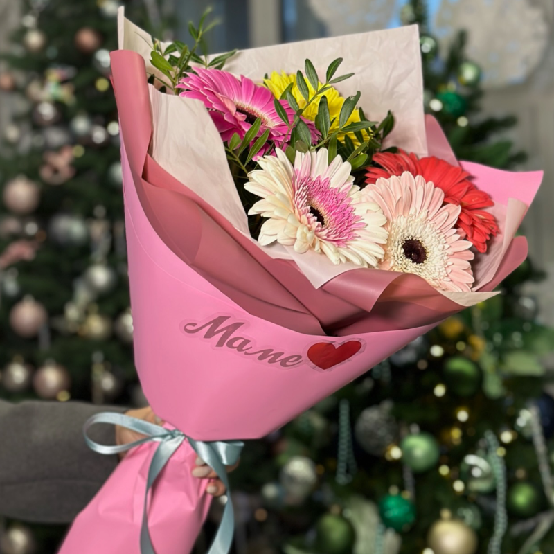 Букет «С днем мамы!»